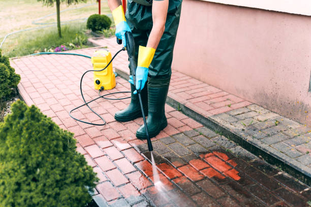 Best Deck Pressure Washing  in Foster Brook, PA